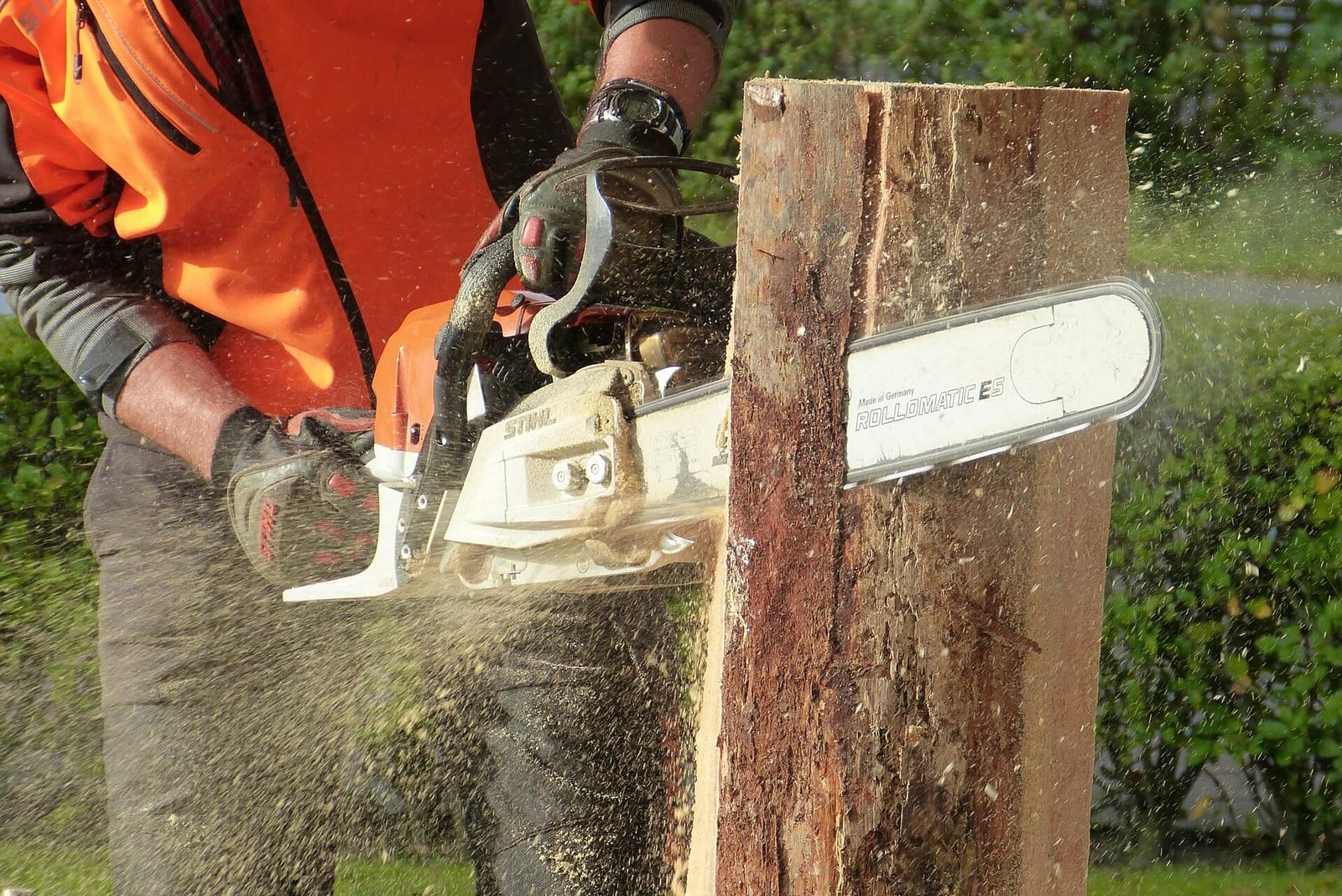 Chainsaws
